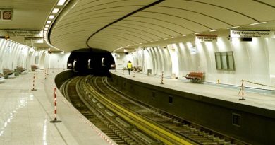 أثينا : مصرع مواطن تحت عجلات مترو أومونيا