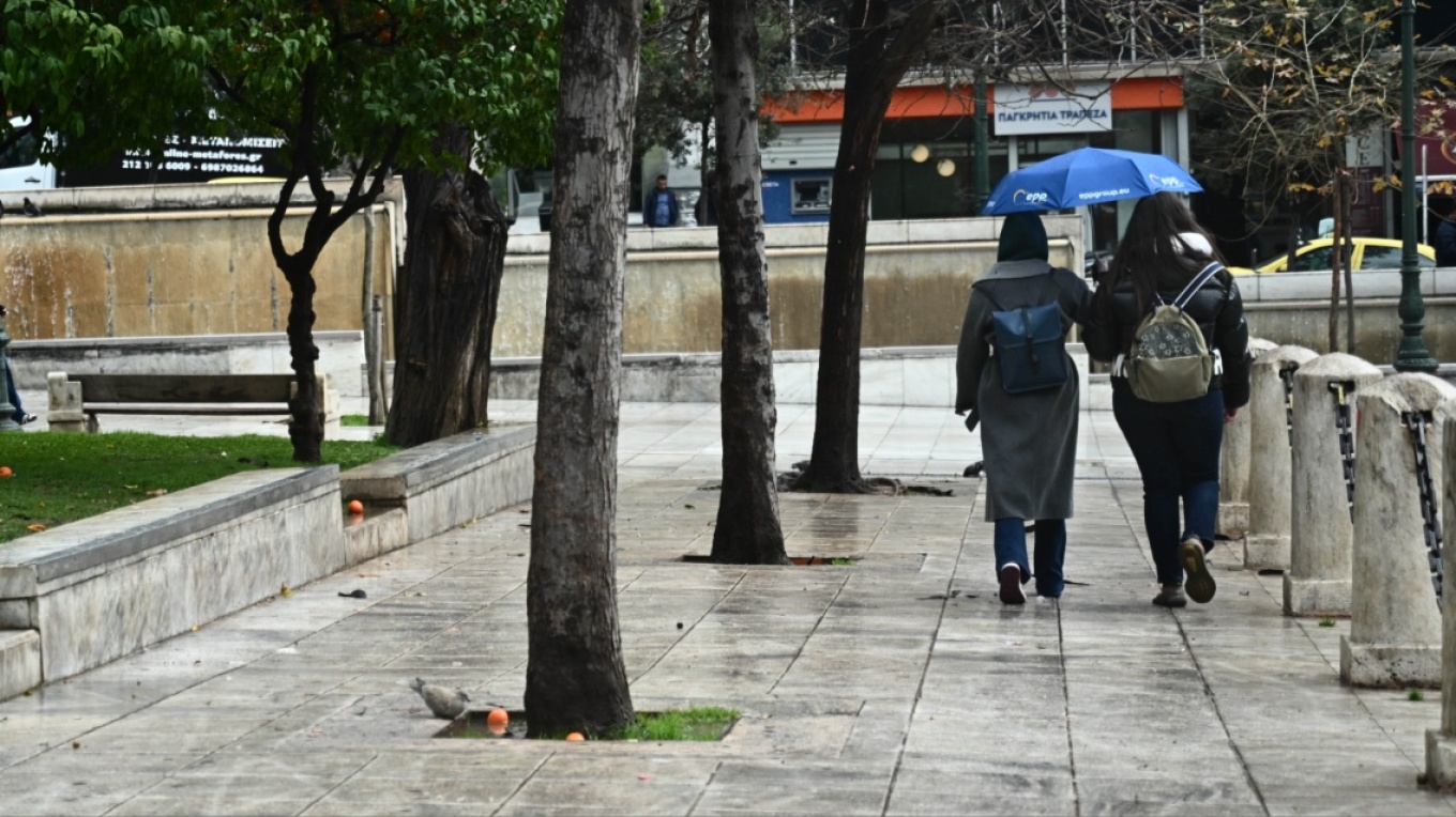 أمطار غزيرة اليوم الثلاثاء مع عواصف متفرقة