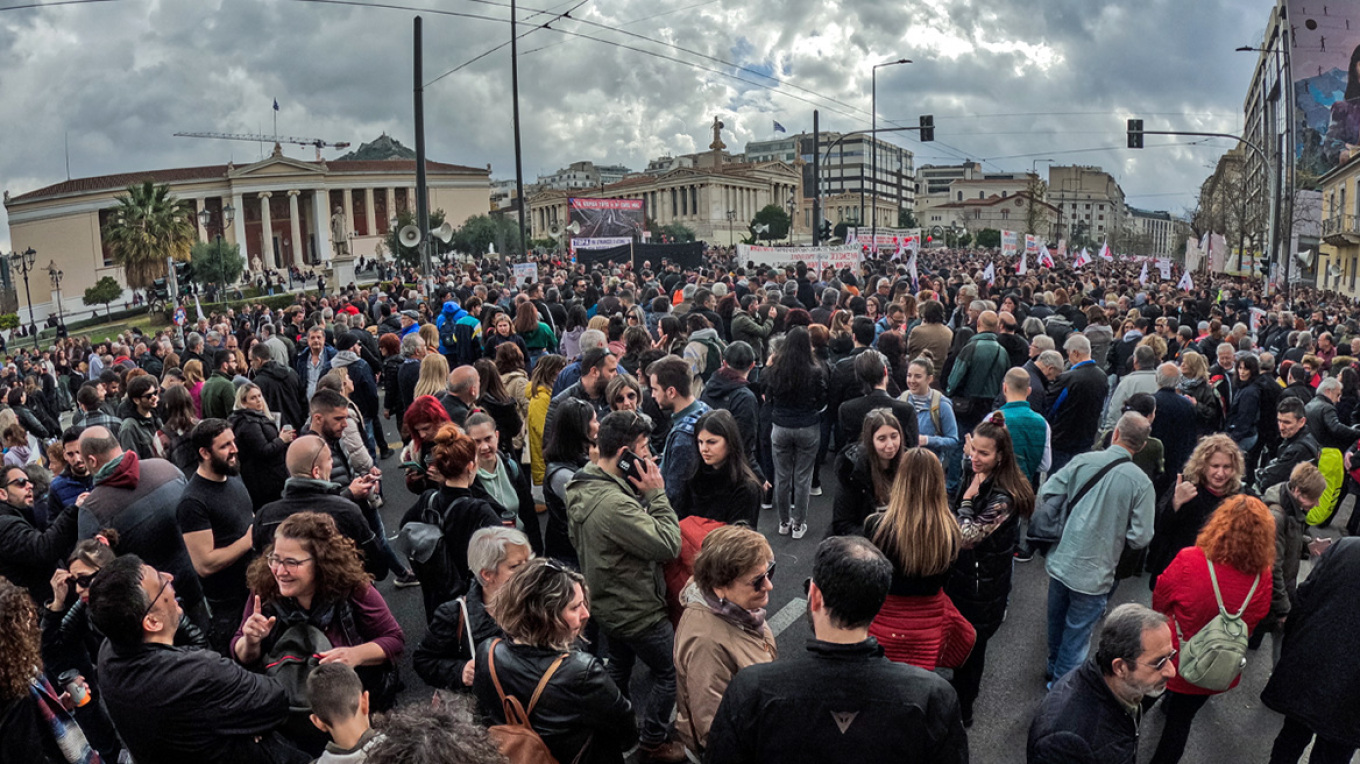 الإضراب - التجمعات: وسط العاصمه مغلق أمام المسيرات و التظاهرات