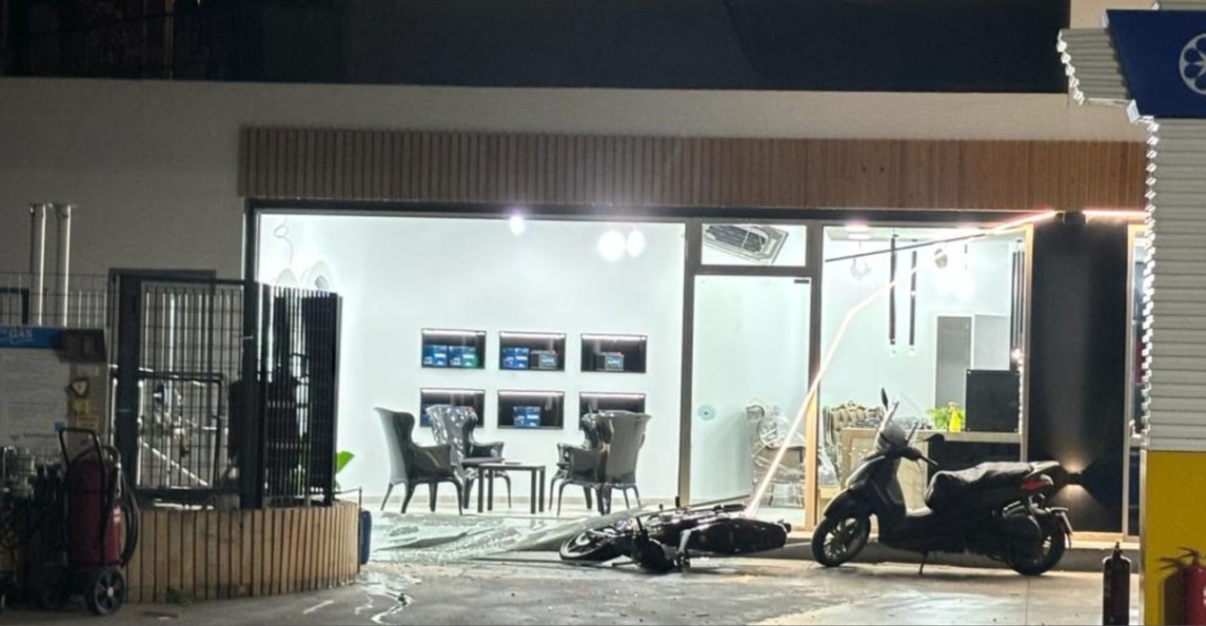 انفجار كبير في محطة بنزين في بيرايوس