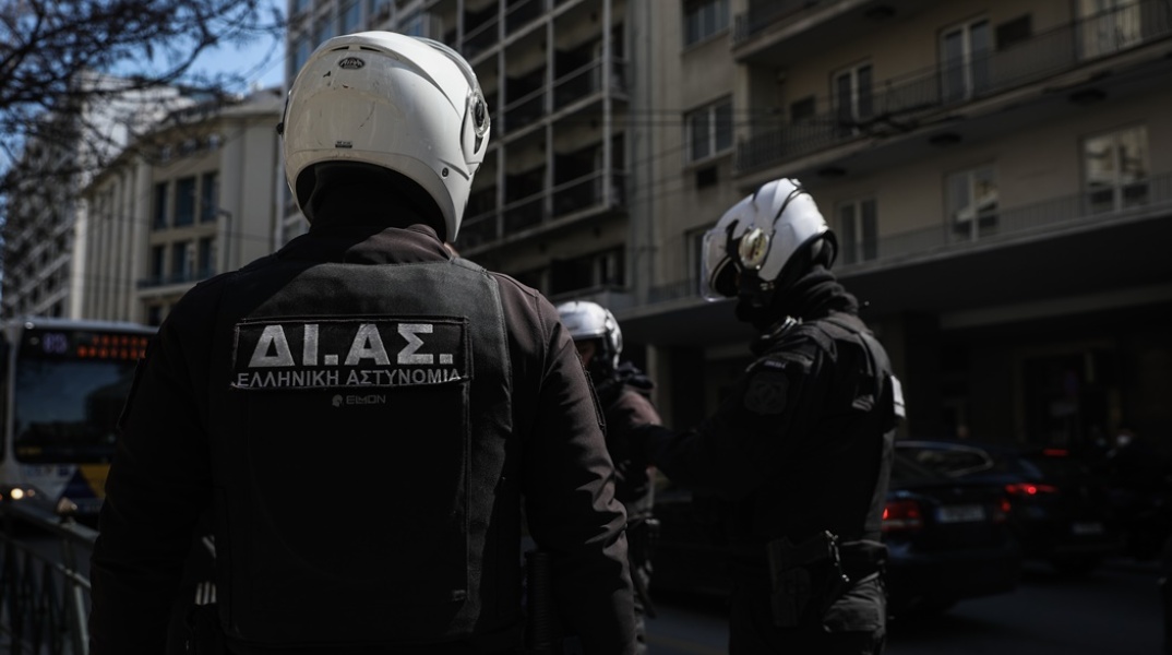 عملية سطو و إطلاق نار على سوبر ماركت في منطقه إيغاليو