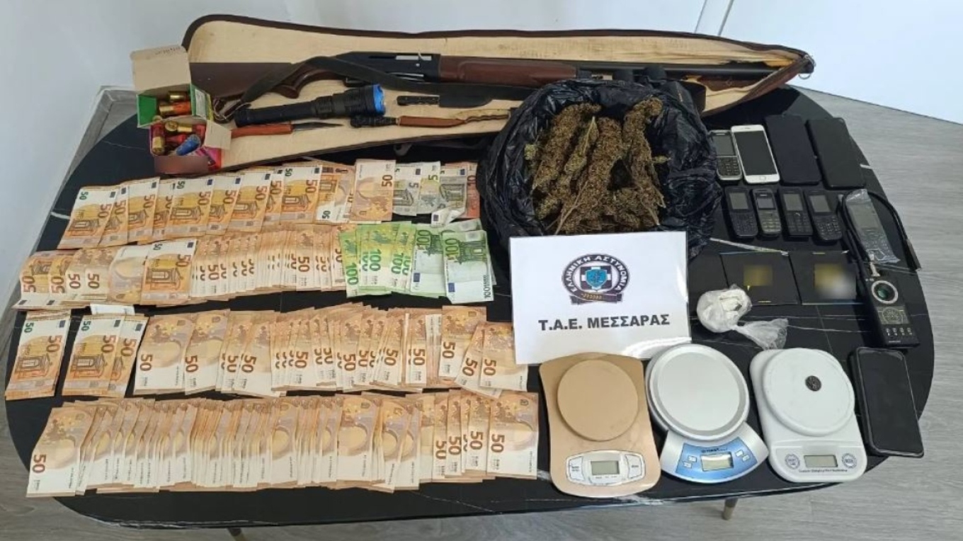 هيراكليون: القبض على الأب و الابن حيث أخفوا المخدرات في شجرة زيتون