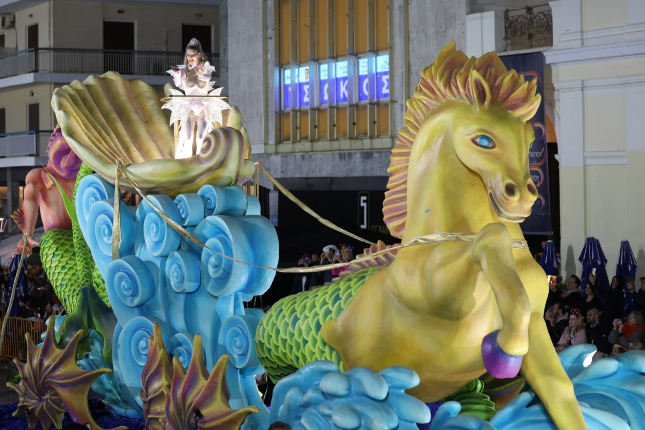 اليوم العرض الكبير في باترا - أكثر من ٦٠،٠٠٠ من رواد الكرنفال