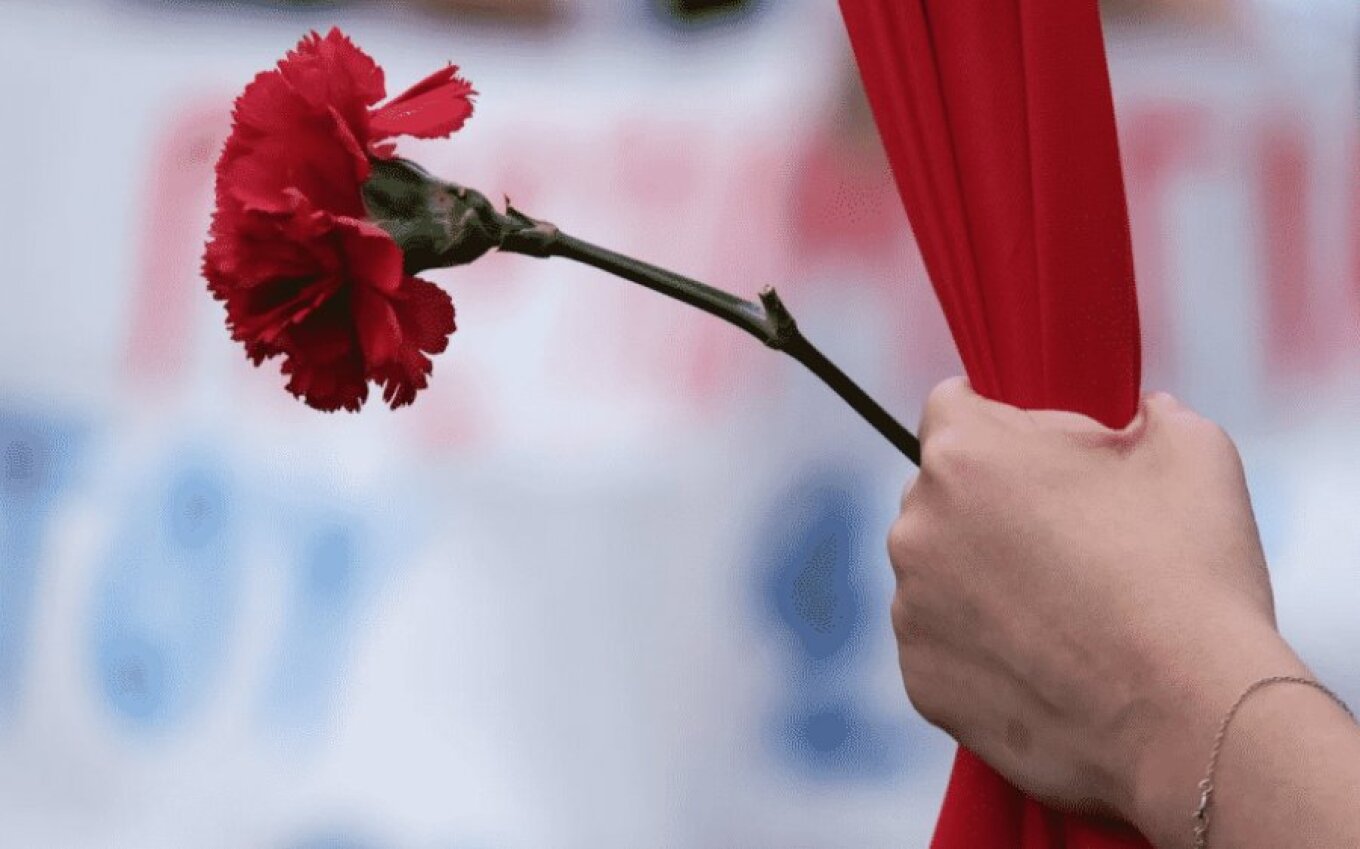 تم نقل عطلة عيد العمال الي يوم ٧ مايو