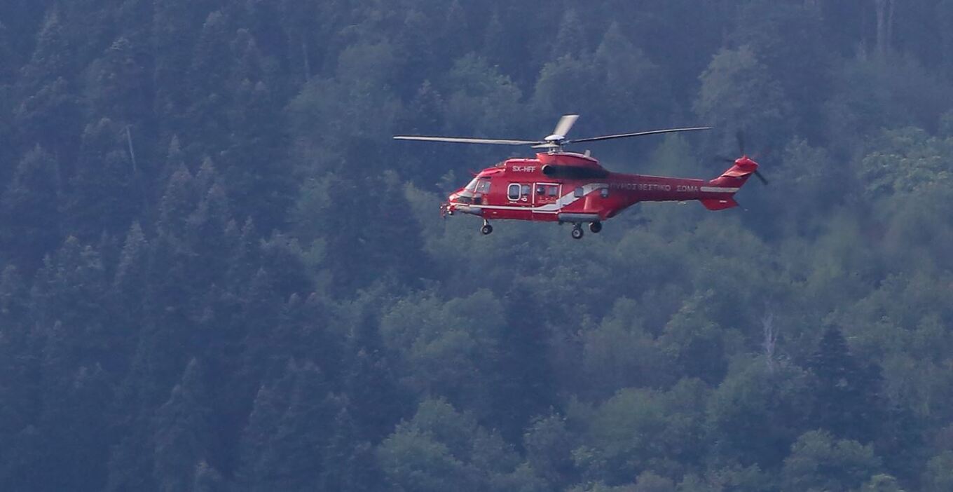 دلفي: تم إنقاذ سائح أصيب في منطقة يتعذر الوصول إليها بطائرة هليكوبتر