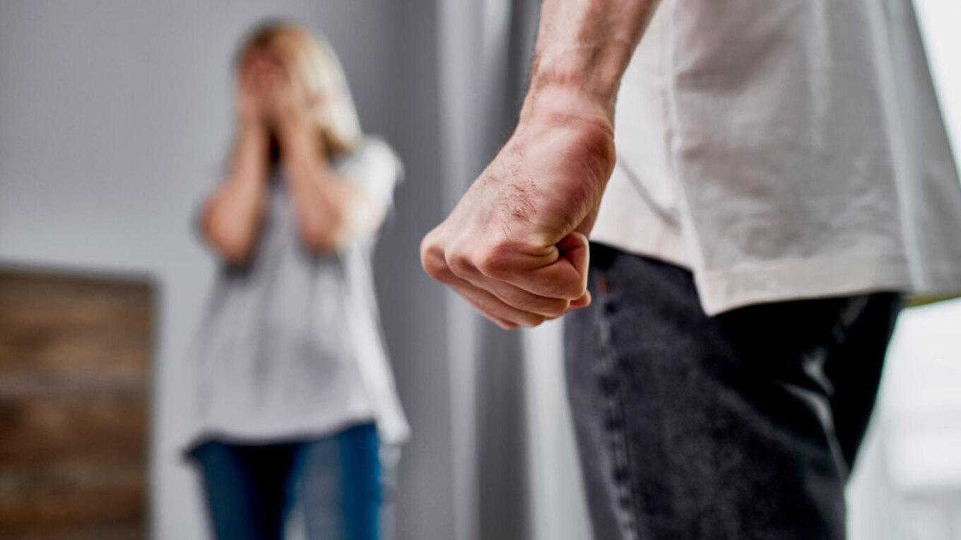 هيراكليون: اعتقال شخصين بتهمة العنف المنزلي