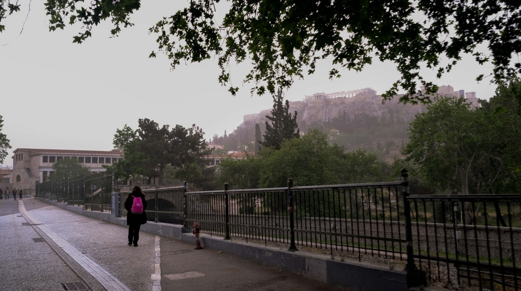 سيكون الطقس اليوم الجمعة العظيمة معتدل مع توقعات لهطول أمطار في بعض المناطق