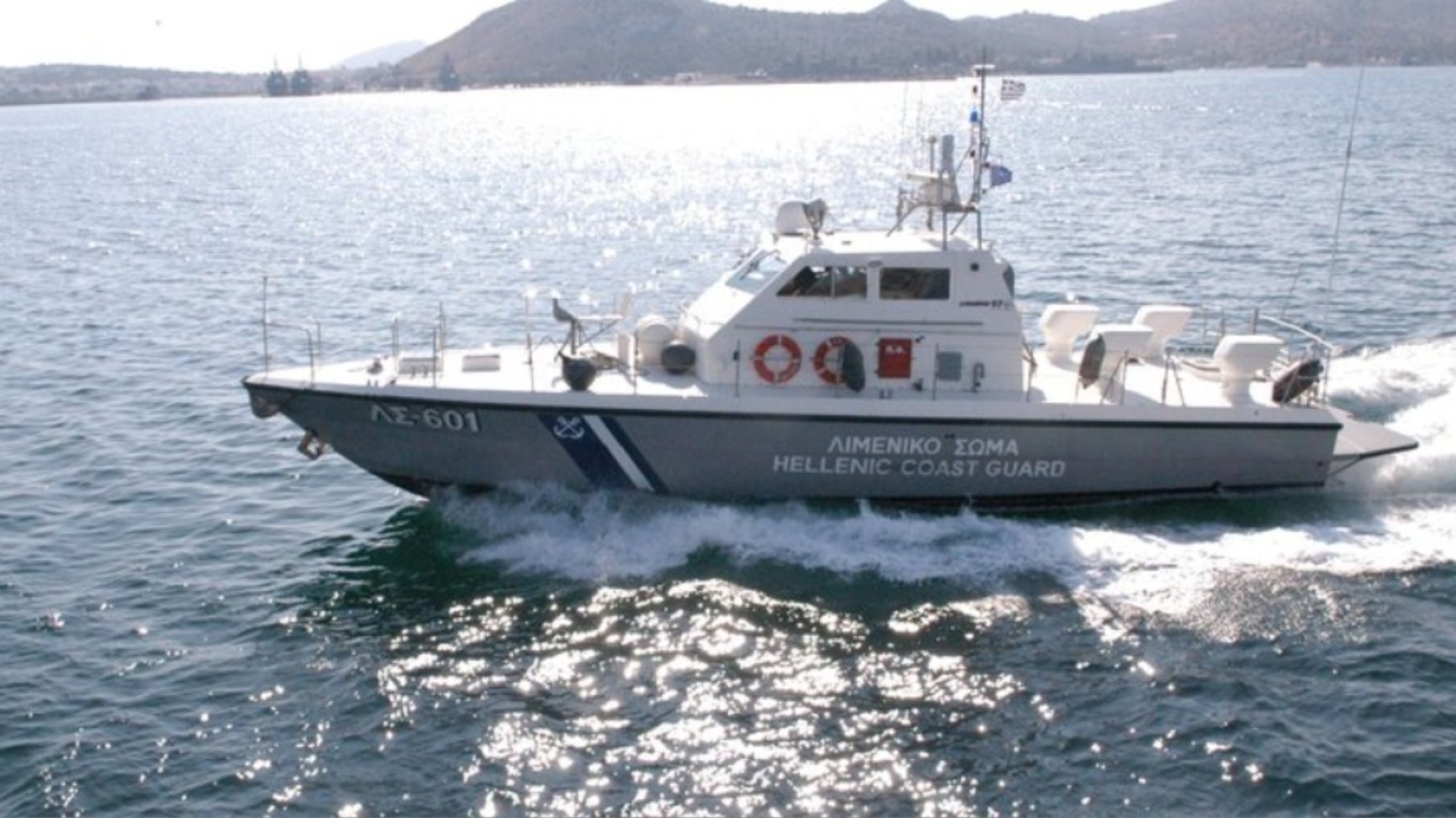 إنقاذ ٤٧ مهاجر جنوب جزيره جافدوس