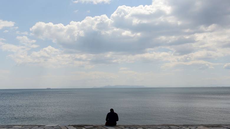 الطقس: غيوم و أمطار محلية و ارتفاع طفيف على درجات الحرارة
