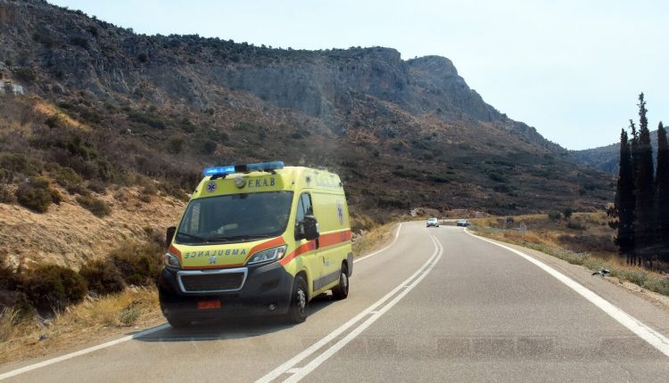 صدم سائق في هيراكليون طفلاً يبلغ من العمر ٨ سنوات بسيارته و تركه