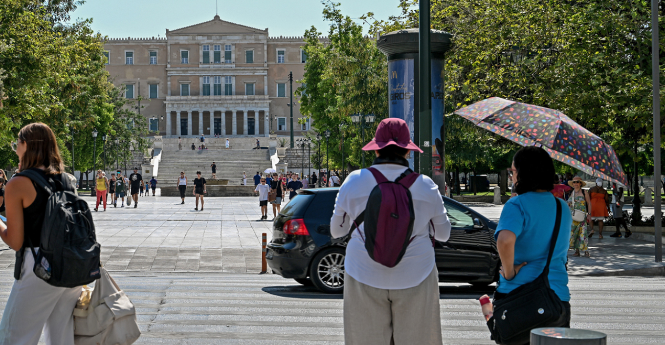 طقس صافياً بوجه عام في أغلب المناطق اليوم الأربعاء