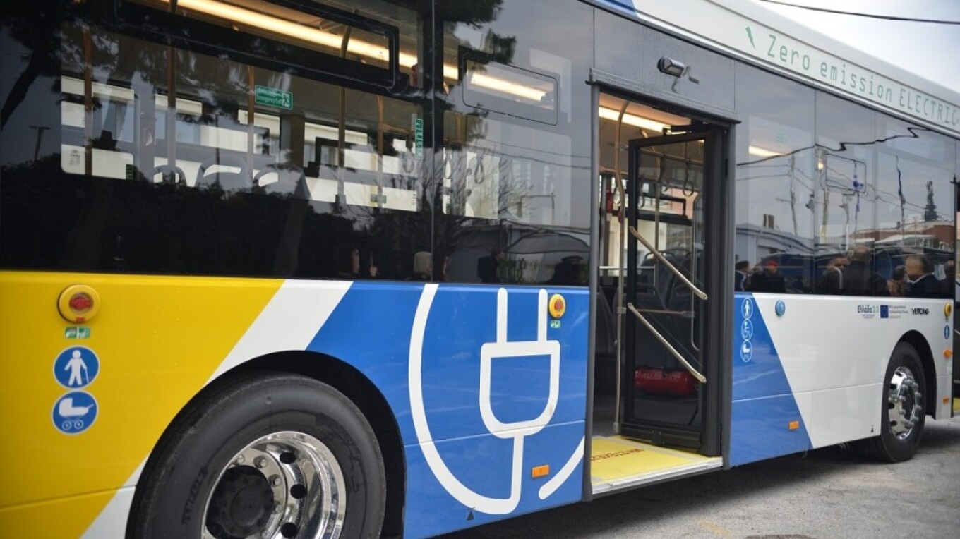 غدا يوم الاثنين بدايه استخدام الحافلات الكهربائية في سالونيكي