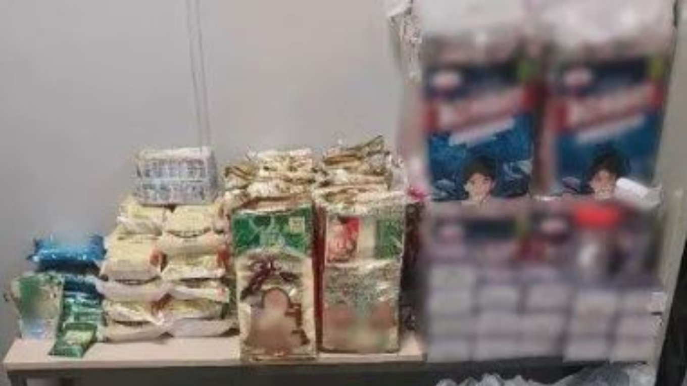 أومونيا: القبض علي شخصين بتهمة تهريب السجائر