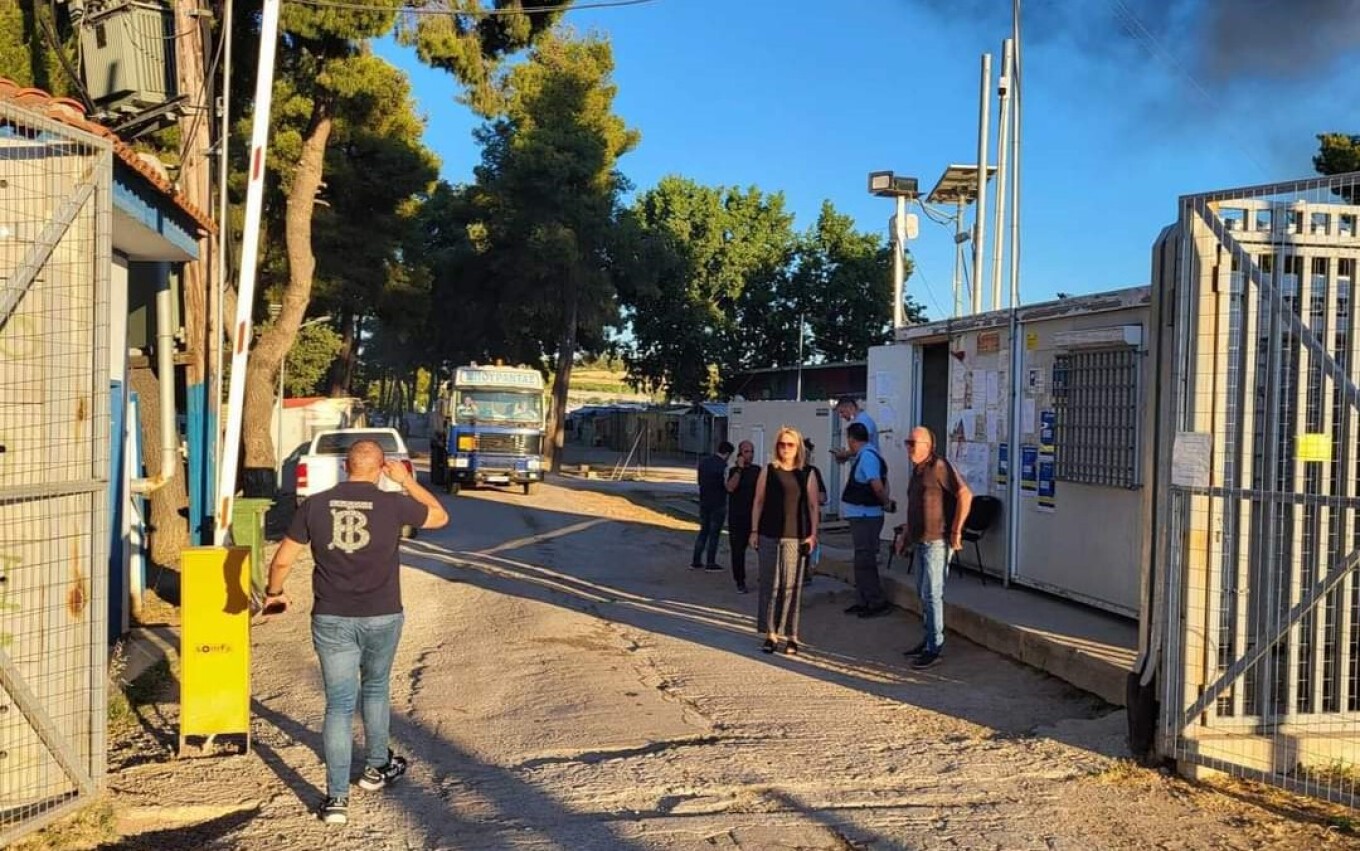 إخلاء مبنى للمهاجرين في ريتسونا