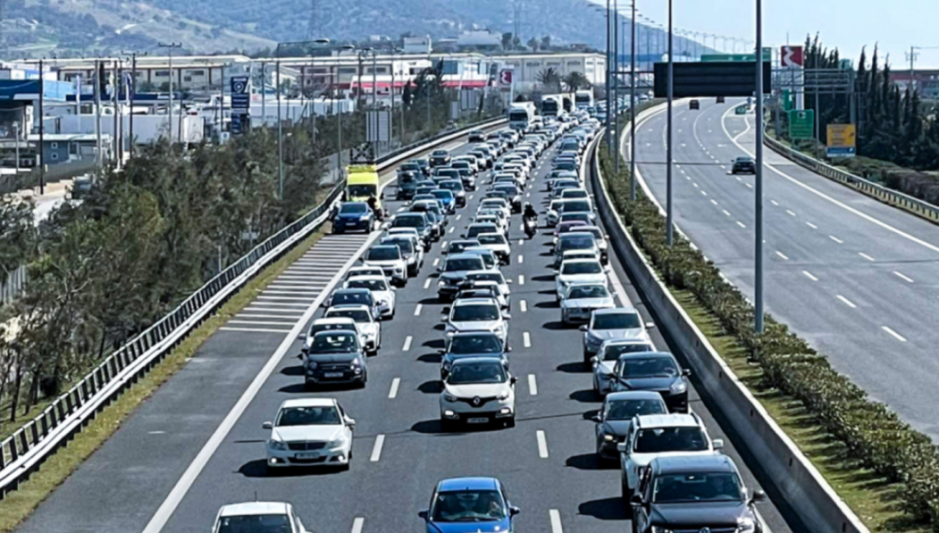 حركة المرور الآن: اختناقات مرورية في كيفيسوس و اتيكي اودوس