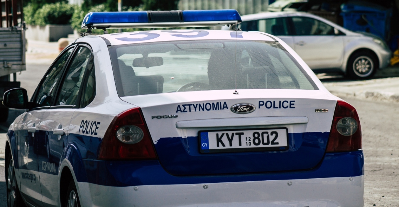 ليفكوسيا: أجنبي يطعن عاملة منزلية و يصيب نفسه