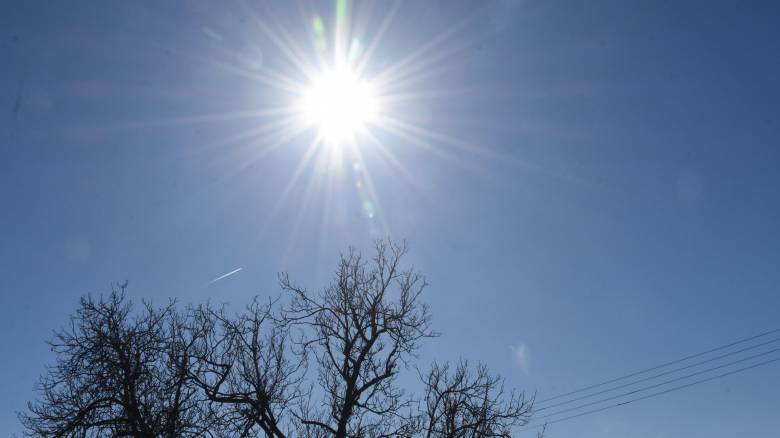 طقس اليوم: رياح قوية و درجات الحرارة تصل إلى ٤٠ درجة