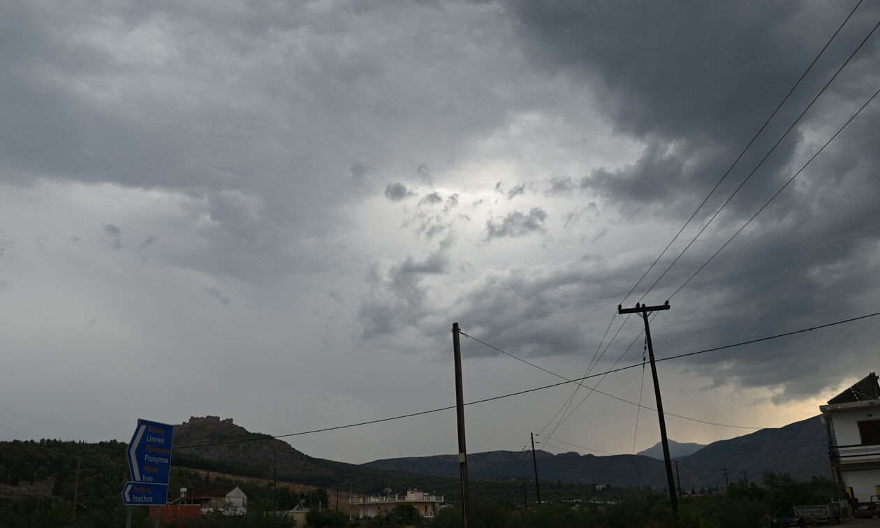 توقعات لتدهور سريع للطقس مع عواصف شديدة و برق في بعض مناطق البلاد