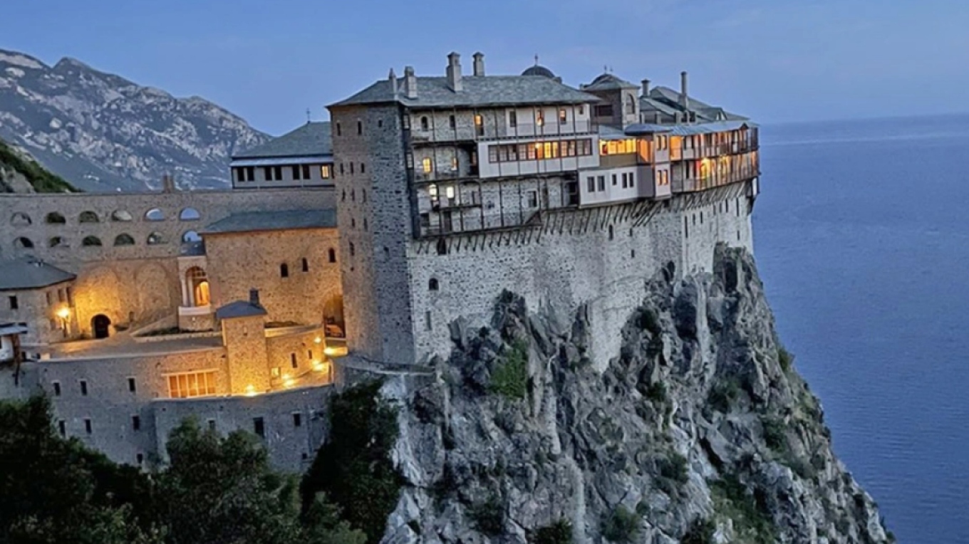 تسجيل زلزال قدره ٣.١ ريختر في جبل آثوس