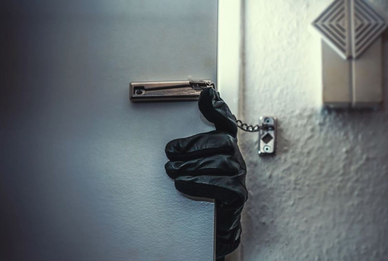 تم تفكيك دوامة مكونة من ١٢ عملية سطو في بيلوبونيسوس