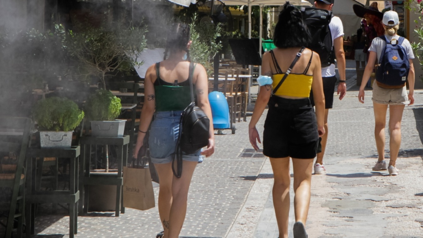 طقس معتدل و لكن أيضًا درجات حراره ثابته عند ٣٨ درجة اليوم الخميس ٨/٨