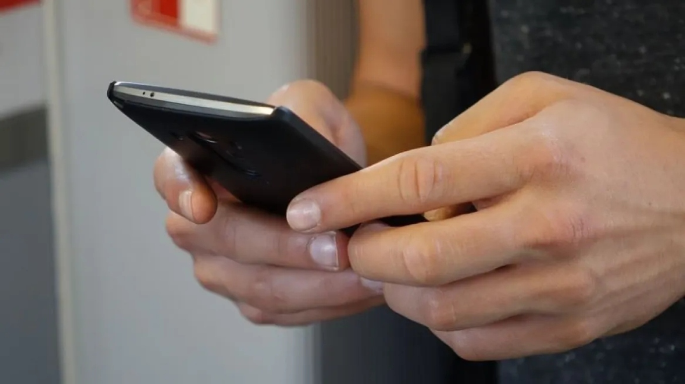 ريثيمنون: امرأة تبلغ من العمر ٦٥ عامًا كانت ضحية لعملية احتيال بسبب الجراحة المزعومة لابنتها