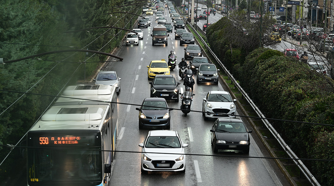 زيادة حركة المرور في كيفيسوس و في مركز العاصمه مع تأخيرات في أتيكي أودوس