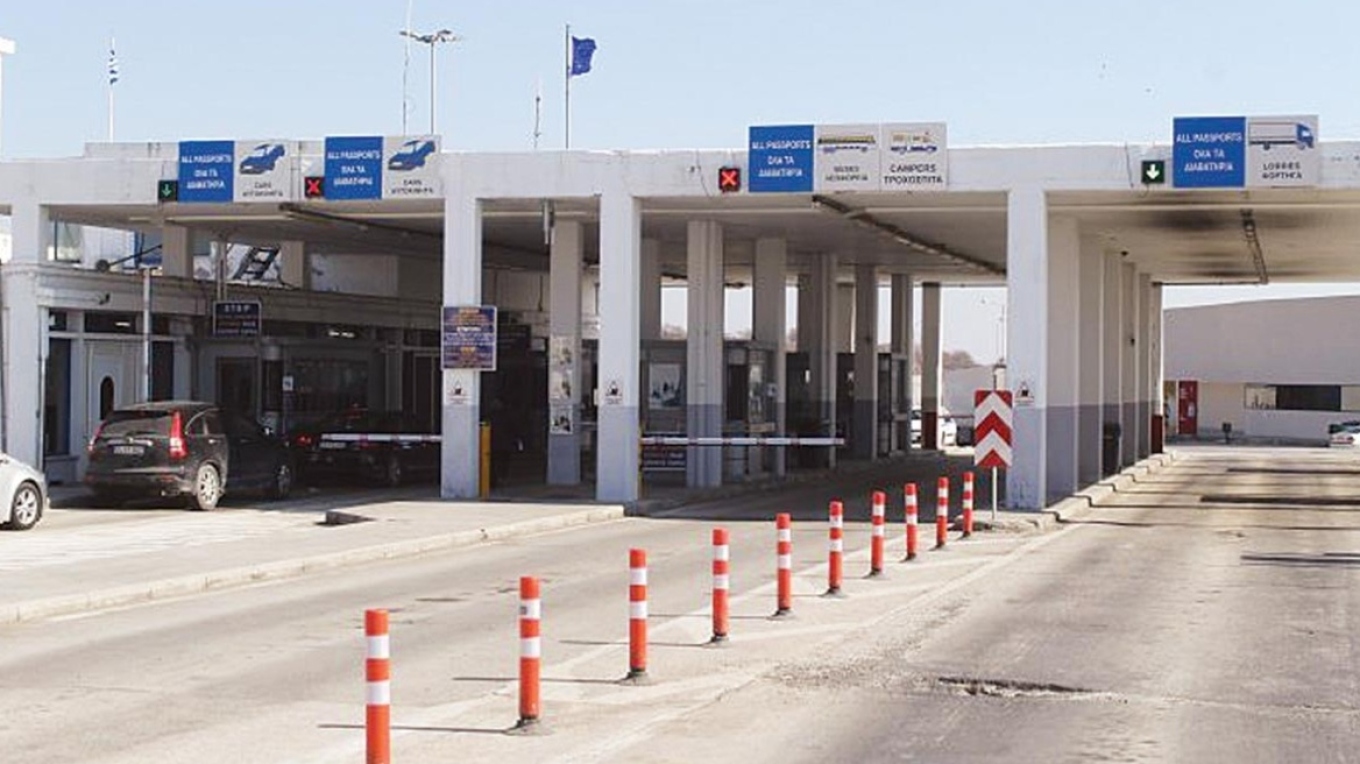 حادث إطلاق نار على الحدود اليونانية التركية و إصابة شخص