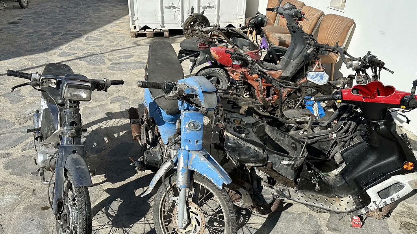 تفكيك عصابة لسرقة الدراجات النارية في أتيكا