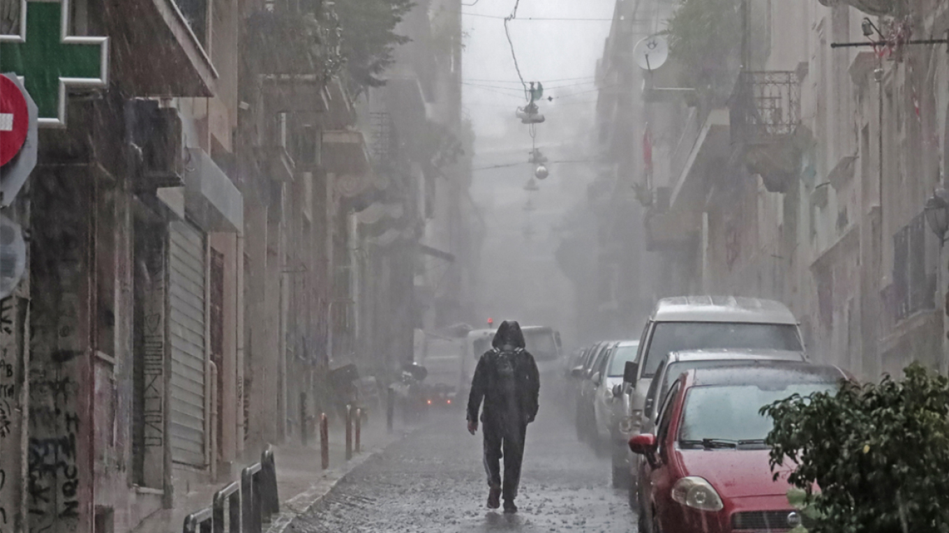 طقس غير مستقر اليوم و درجة الحرارة تصل إلى ٢٩ درجة في اتيكا