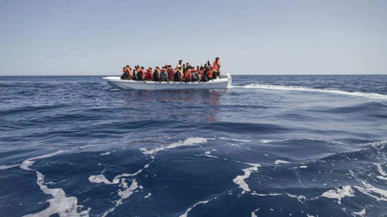 غافدوس: تم رصد قارب يحمل عشرات المهاجرين في الجزيرة