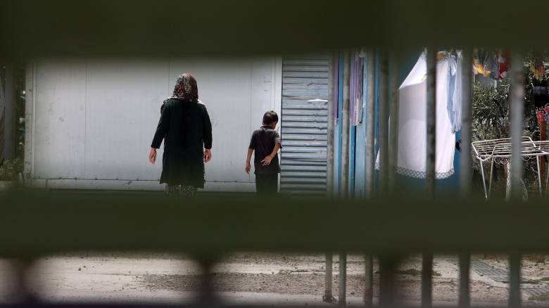 سالونيكي: ألقي القبض علي رجل لمحاولته اغتصاب فتاة تبلغ من العمر ١٢ عامًا في منشأة للمهاجرين