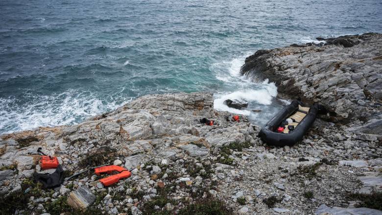 تم العثور علي ٤٦ مهاجراً في ساموس، بينما اكتشف خفر السواحل ٤٠ آخرين في أينوسيس