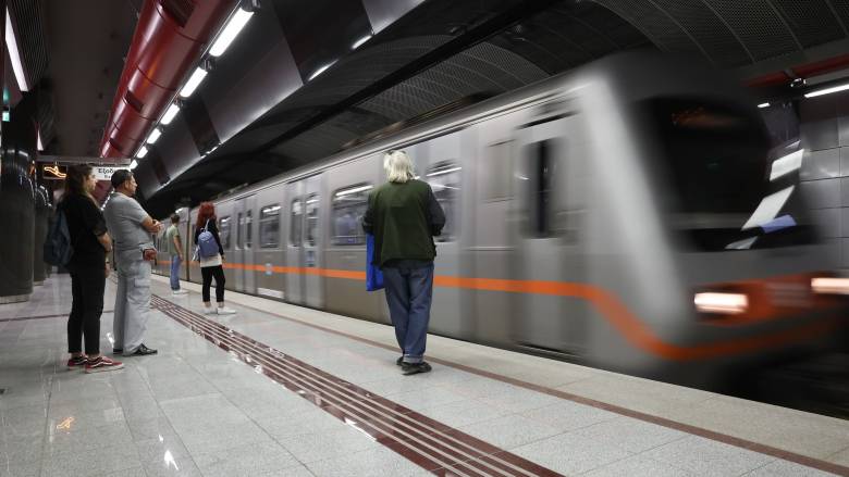 زيادة حركة المرور على خدمات مترو الأنفاق المسائية - كيف تم تمديد الجدول الزمني