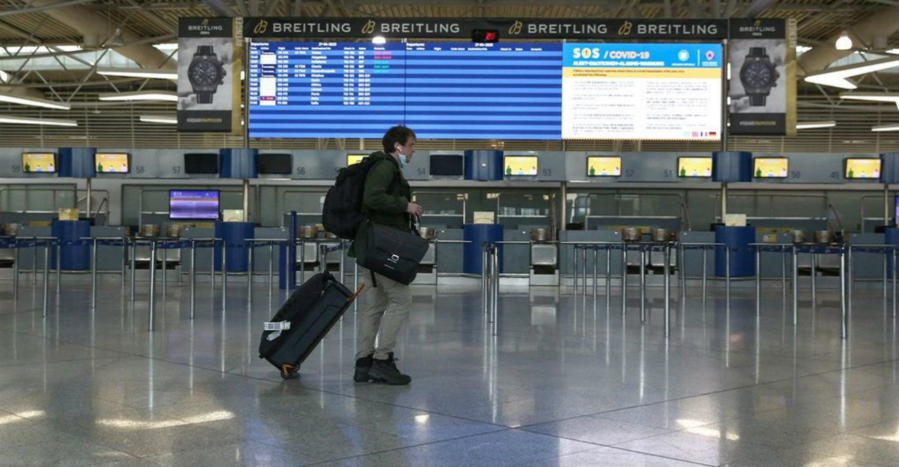 القبض علي قاصر من قبرص كان يرسل رسائل حول وجود قنابل في المطارات اليونانية