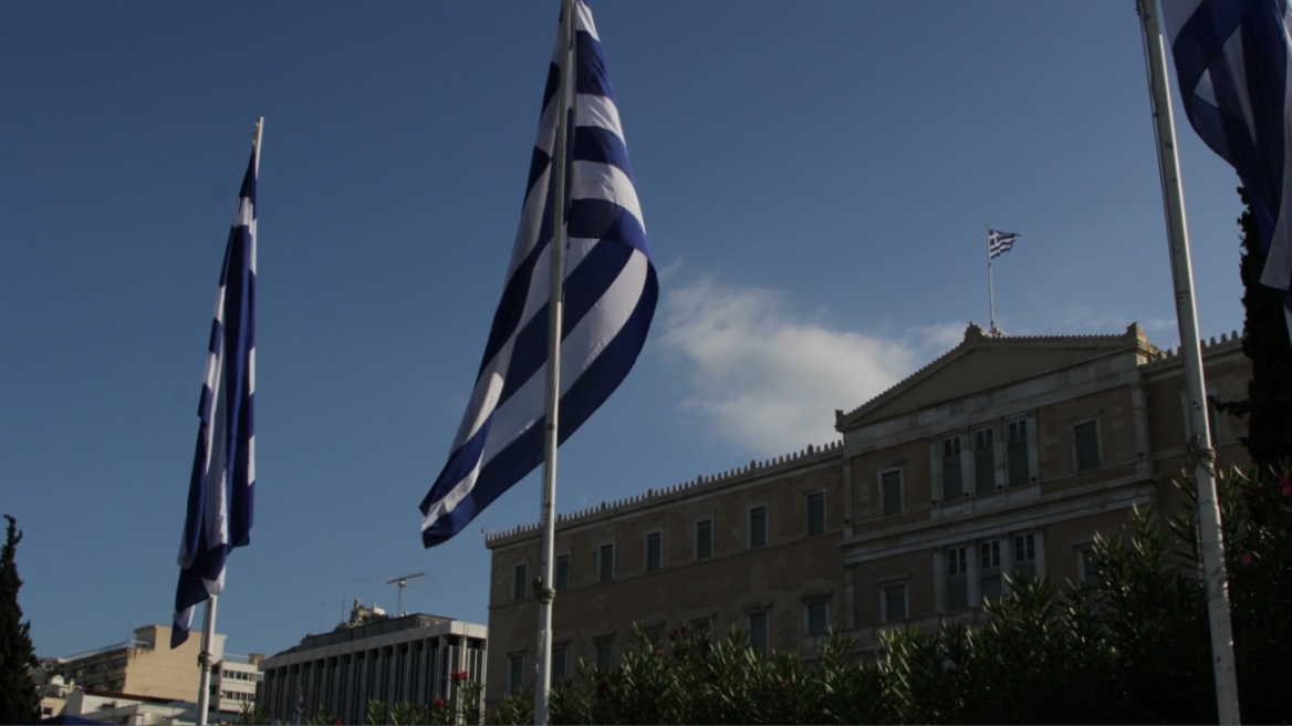 طقس اليوم مشمس في معظم أنحاء البلاد و أمطار في سبوراديس، إيفيا، كريت