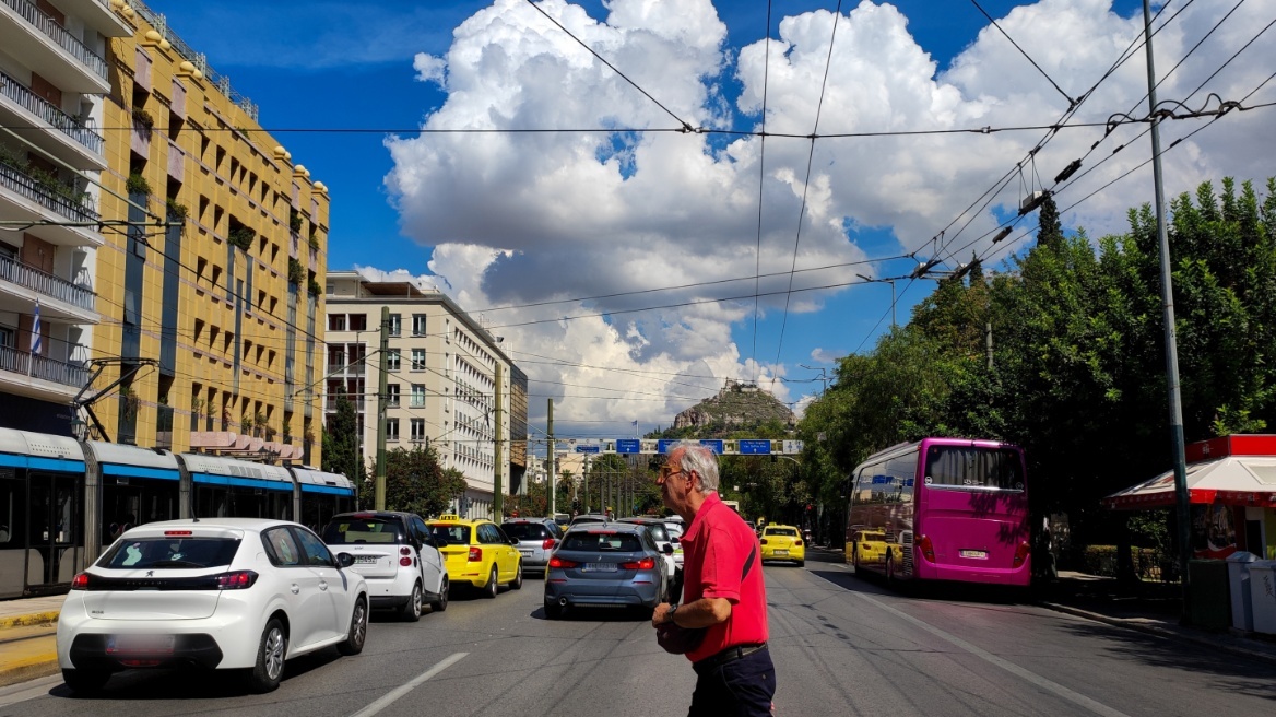 طقس اليوم صافٍ مع توقعات لهطول أمطار محلية و ارتفاع طفيف في درجات الحرارة