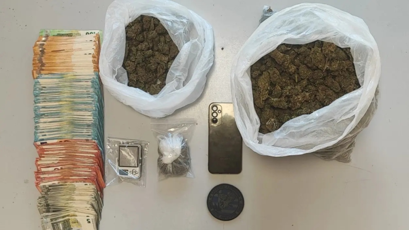 خانيا: ألقي القبض على أجنبي لحيازته المخدرات