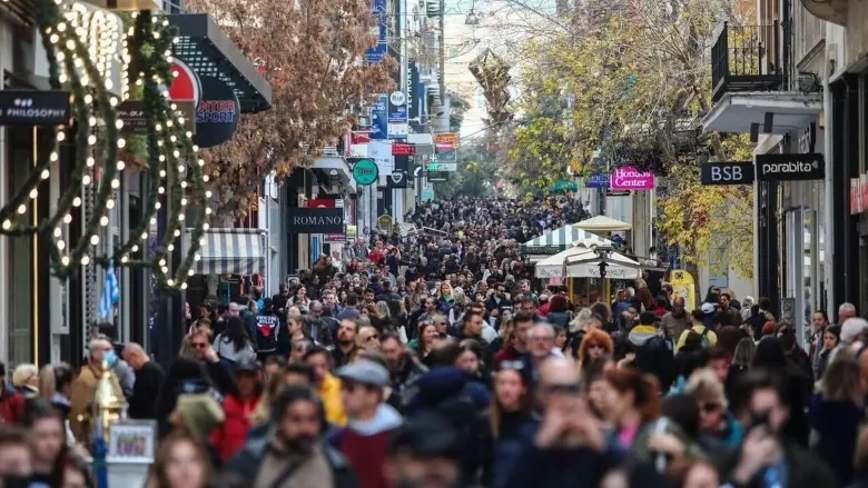 ساعات الأعياد: تبدأ يوم الخميس ١٢ ديسمبر - أي أيام الأحد ستكون المتاجر مفتوحة؟