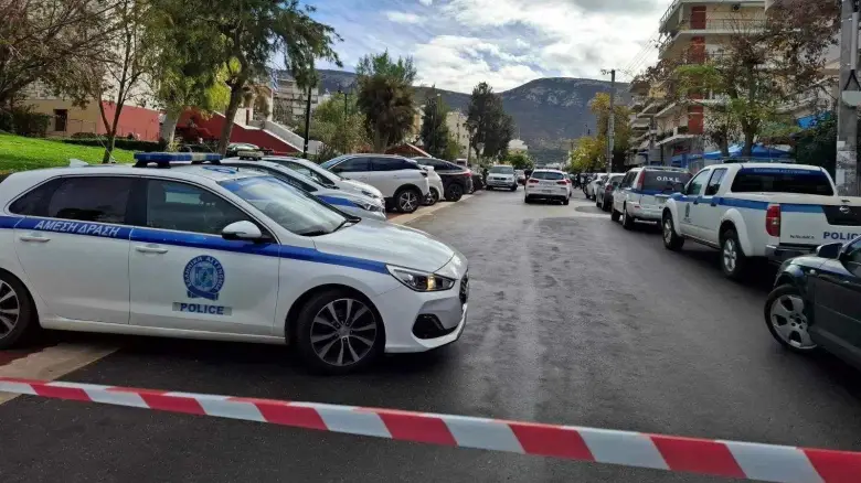 إطلاق نار في غليفادا خارج أحد المتاجر – مقتل شخصين و إصابة آخر بجروح خطيرة