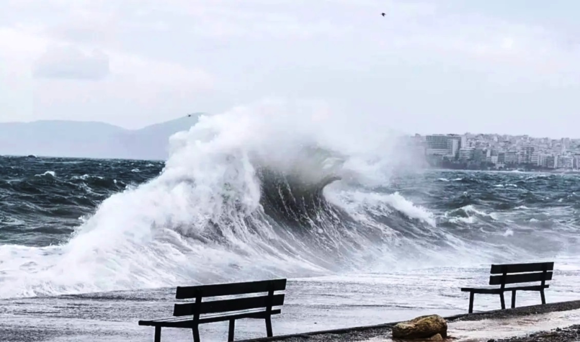 تغييرات في مسارات السفن بسبب الرياح القوية - الحظر في لافريو