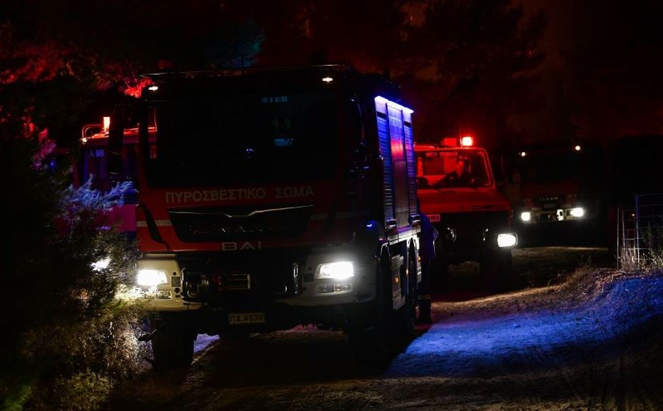 حريق في خانيا: لا توجد جبهة نشطة - أصيب رجل إطفاء