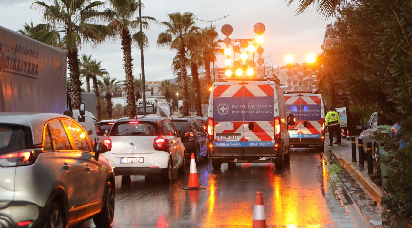 حركة المرور على الطرق: ازدحام مروري كبير في كيفيسوس و في العديد من الشوارع