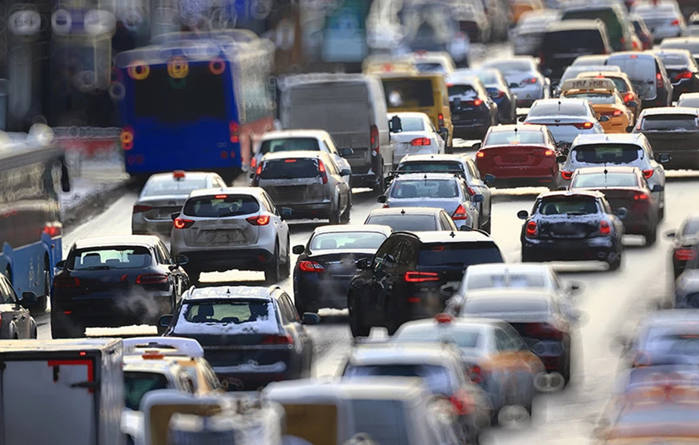 فوضى في الشوارع و ازدحام مروري كبير في كيفيسوس و كيفيسياس و وسط أثينا