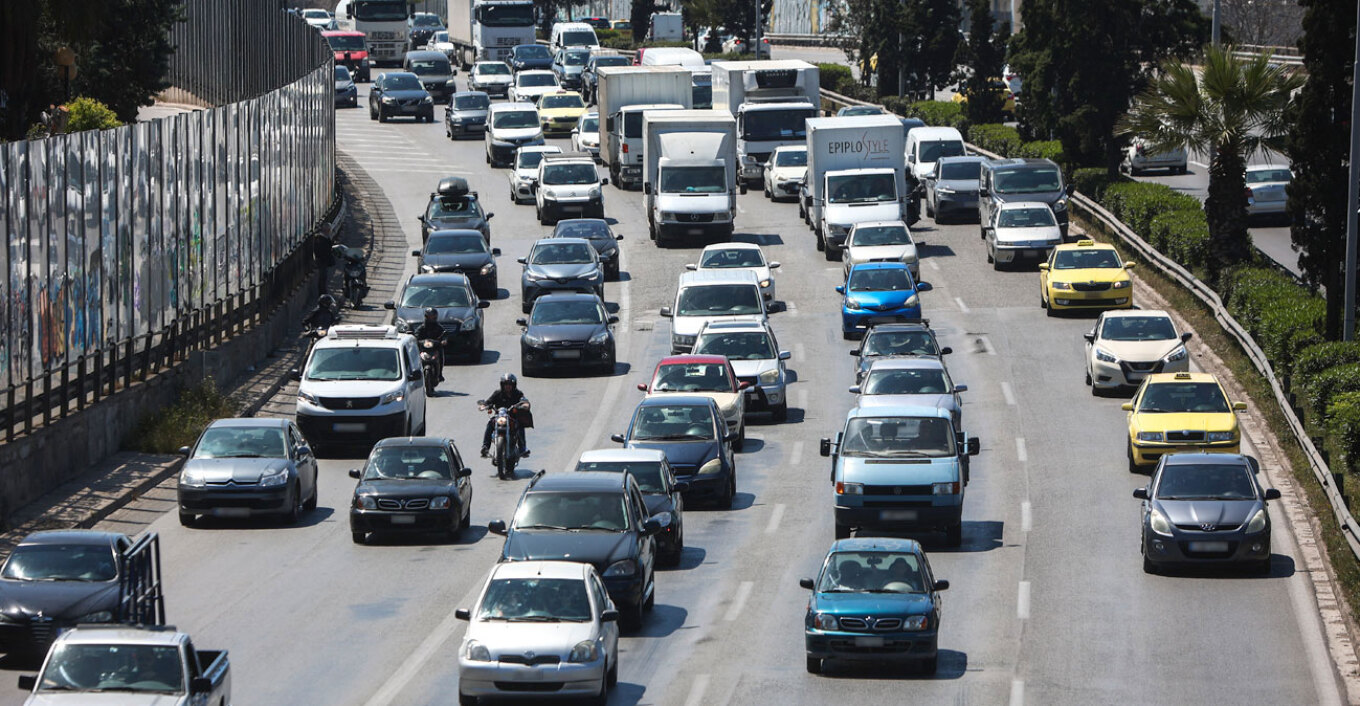 حركة المرور على الطرق: تأخيرات لأكثر من ٣٠ دقيقة على طريق أتيكي أودوس و كيفيسوس