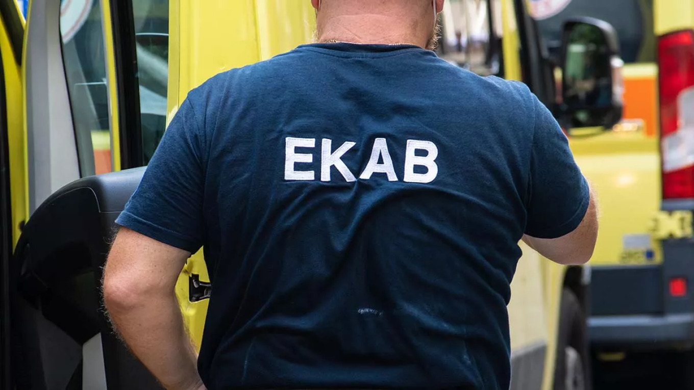 مأساة في إيفيا: العثور على رجل ميتًا في منزله