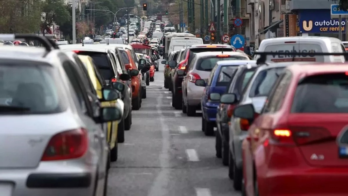 حركة المرور: فوضى مرورية في كيفيسوس و تأخيرات طويلة على طريق أتيكي أودوس