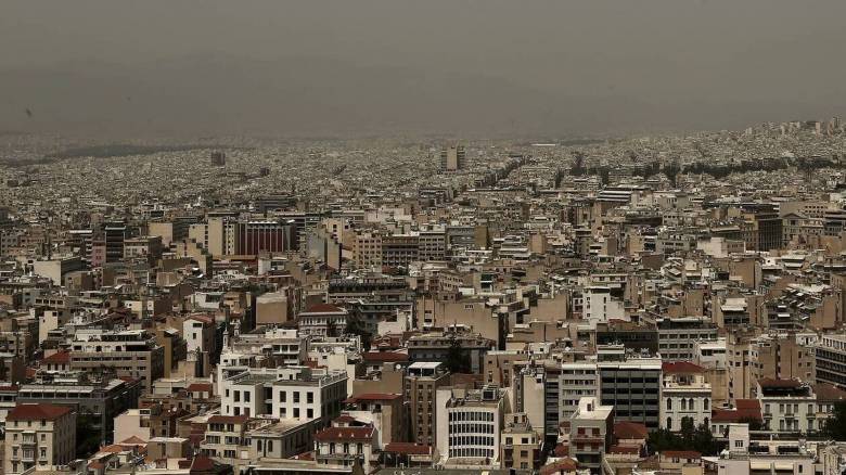الطقس: مزيج من الحرارة و الغبار الأفريقي - ارتفاع درجة الحرارة إلى ٣٣ درجة