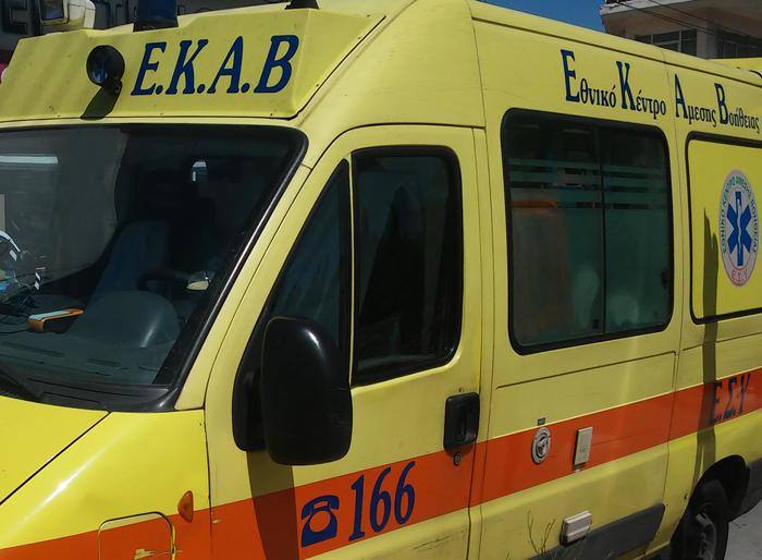 حادث في أنافيسوس: قتيل إثر تصادم بين سيارتين و دراجة نارية