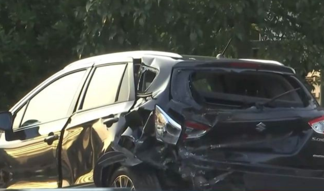 تصادم سيارتين في سيجرو - تحولت إحدى السيارات إلى كتلة بلا شكل